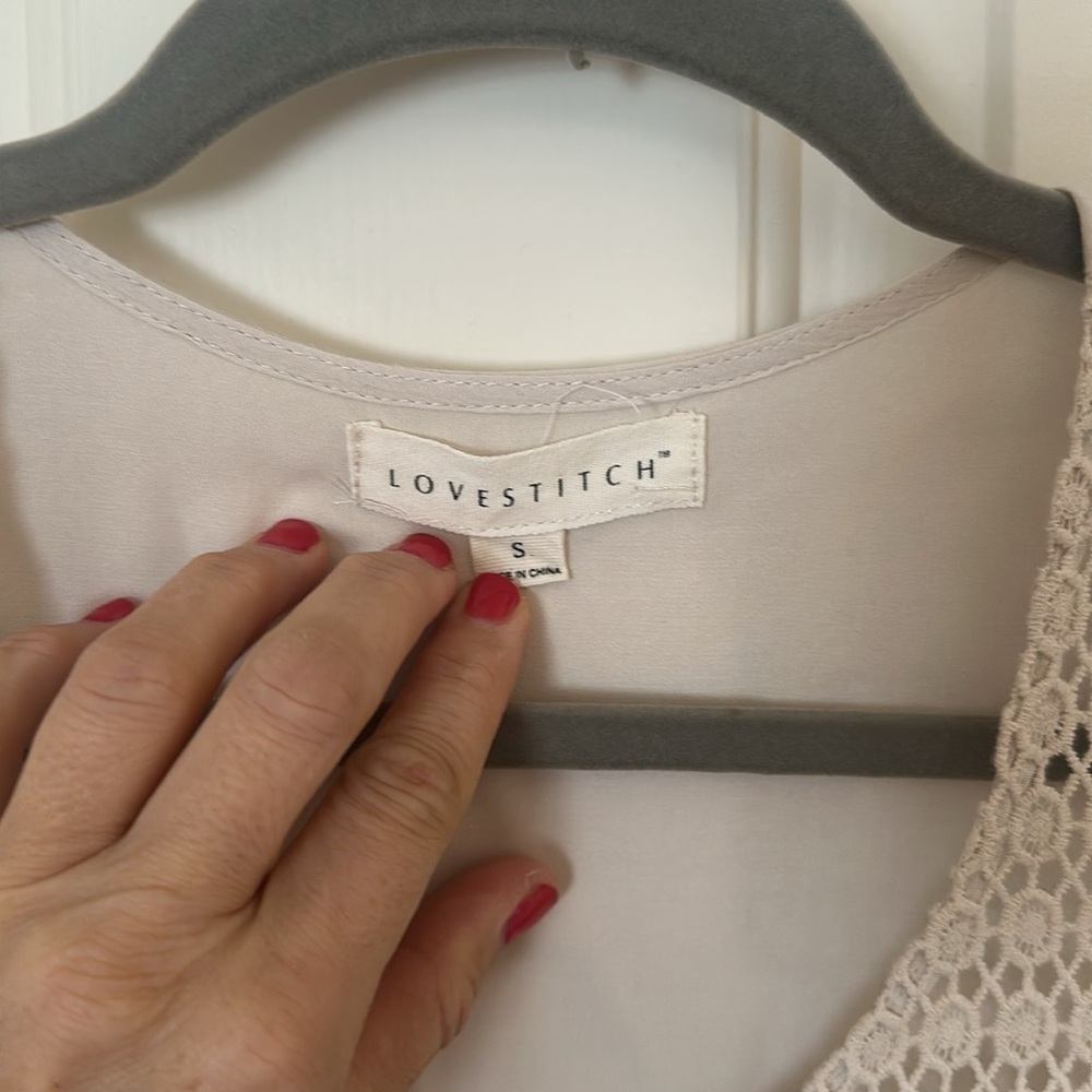 LOVE STITCH Crème Top with lace detail - Picture 4 of 4